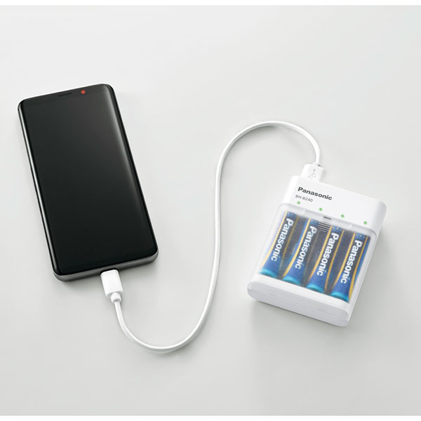 乾電池式モバイルバッテリー／パナソニック